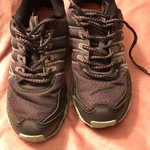 Fila shoes - Picture 3 of 6